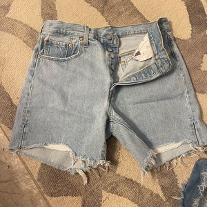 Levi’s 501 button fly mid thigh high waisted shorts